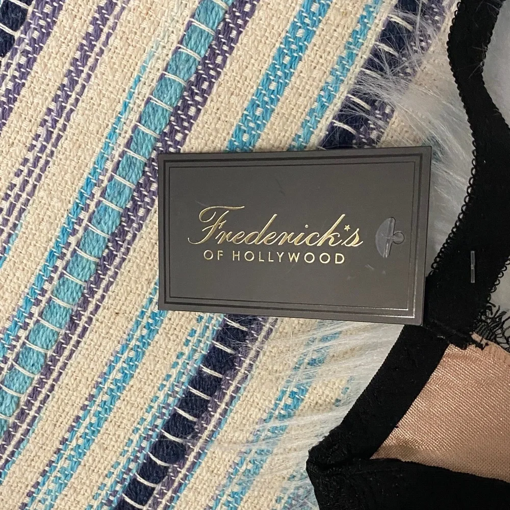 Frederick's of Hollywood lace underwire bra - Picture 6 of 11